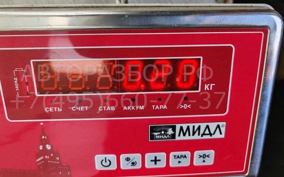 Молдинг двери передней левой