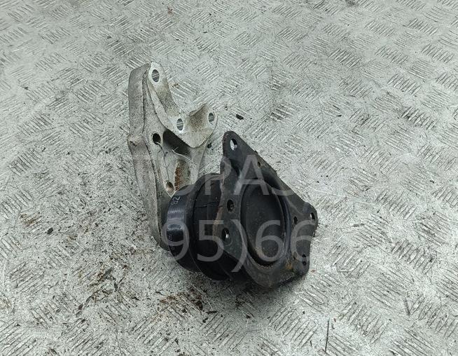 Опора двигателя