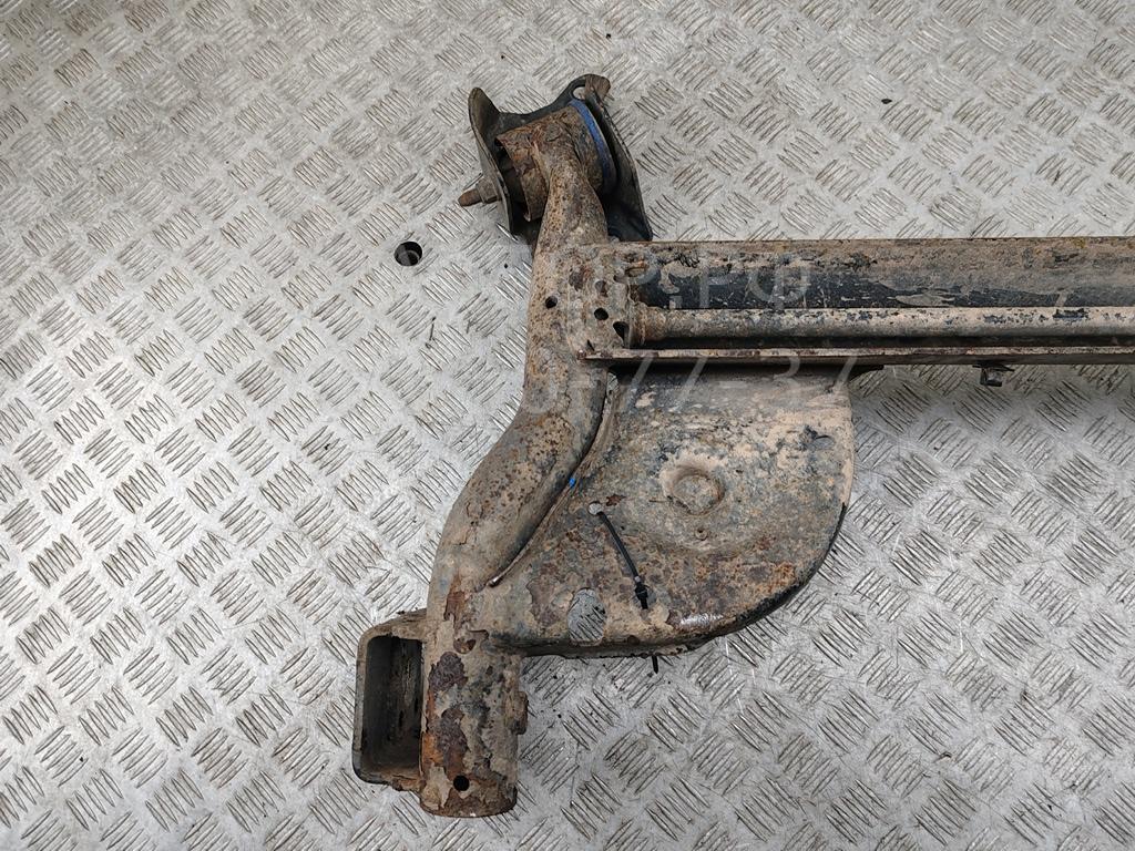 Балка задняя