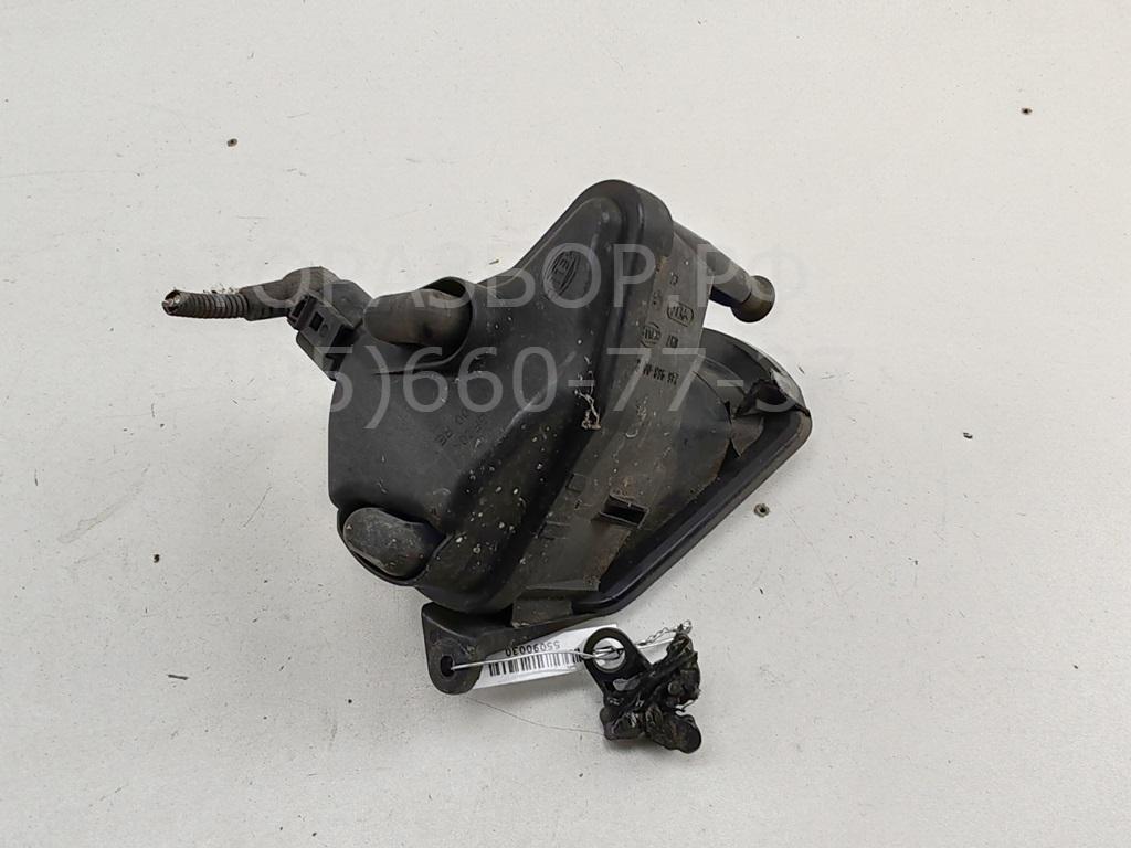 Фара противотуманная левая