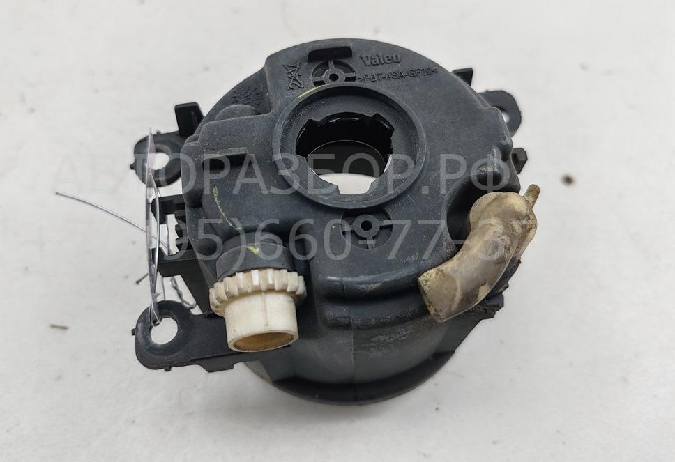 Фара противотуманная левая