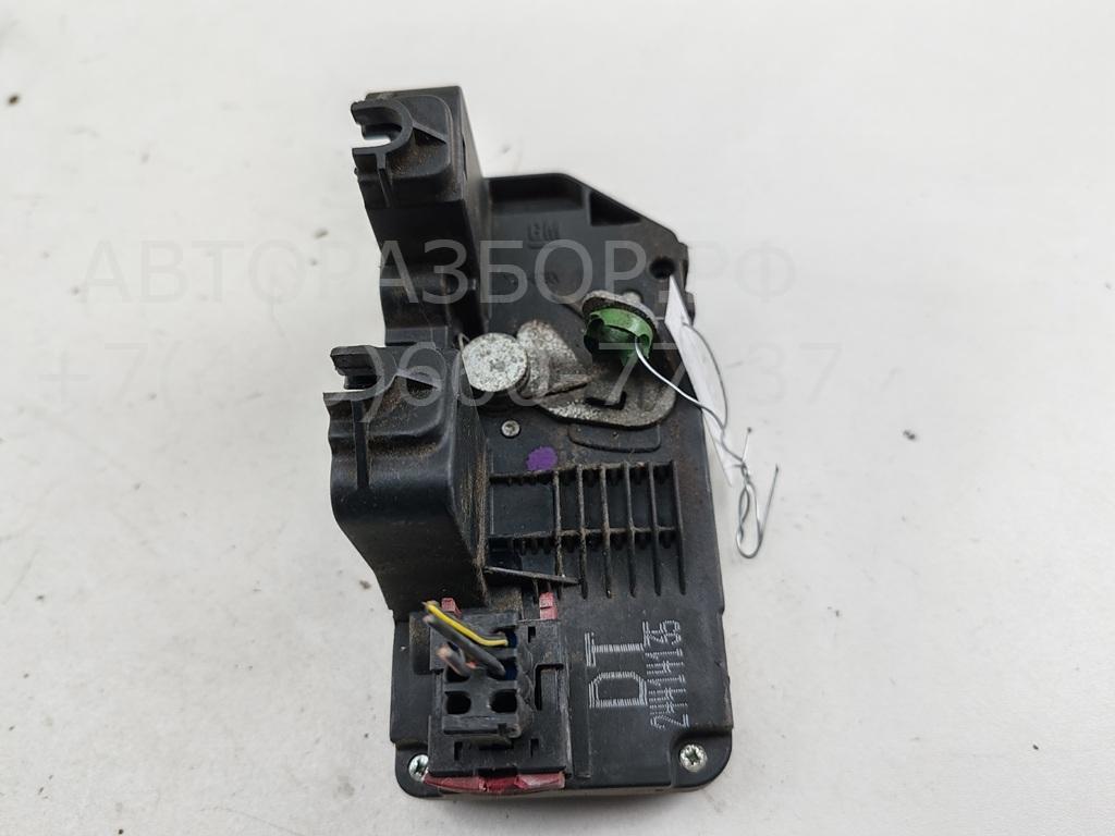 Замок двери задней правой