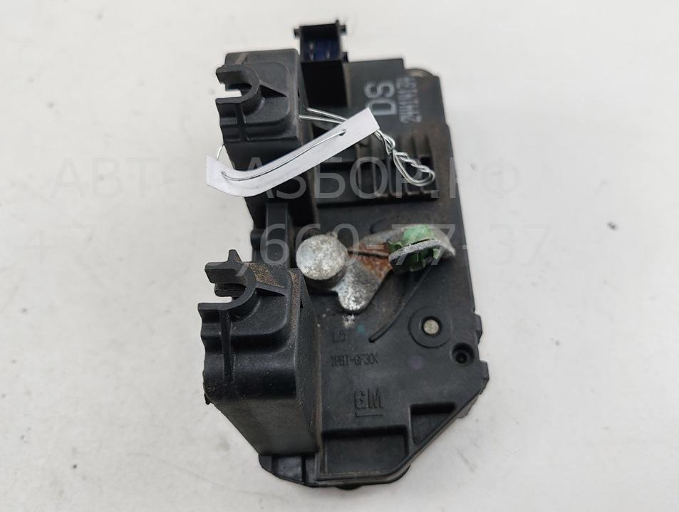 Замок двери задней левой