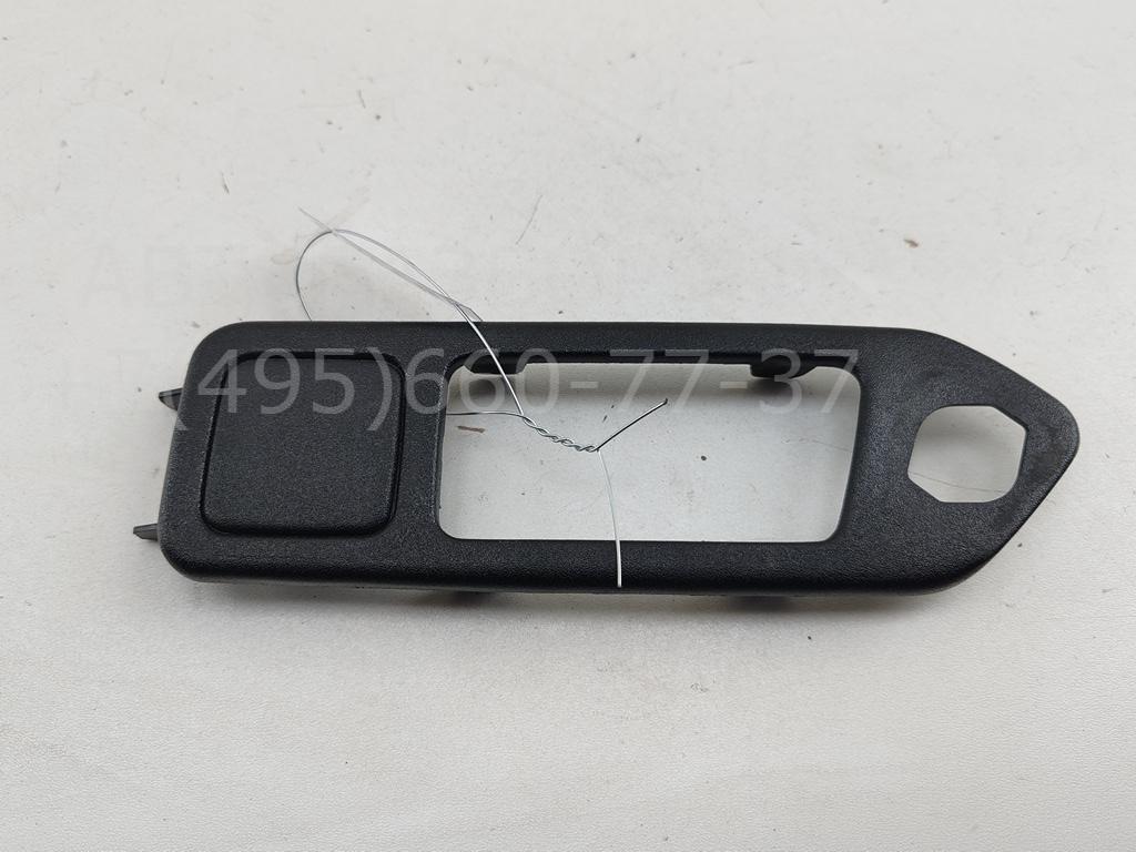 Накладка двери передней правой