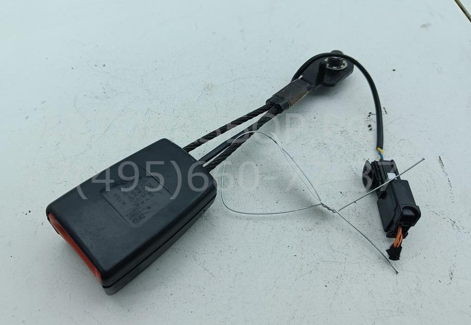 Ответная часть ремня безопасности