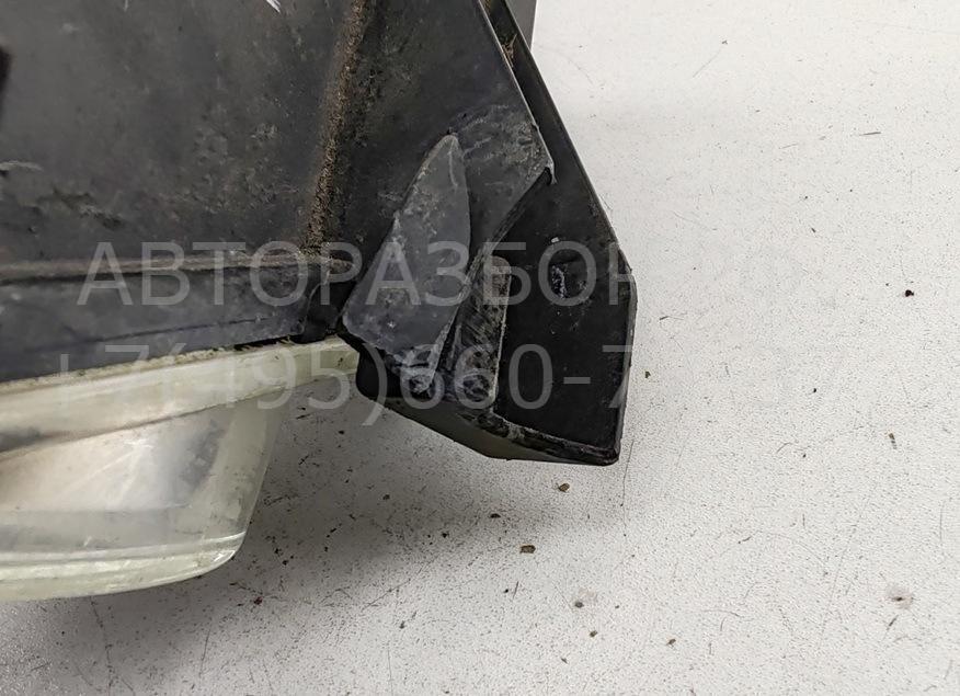 Фара противотуманная левая