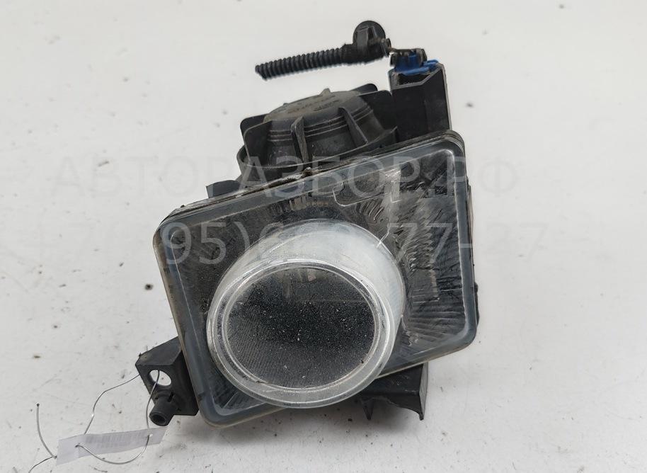 Фара противотуманная правая