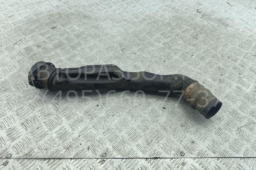 Горловина топливного бака