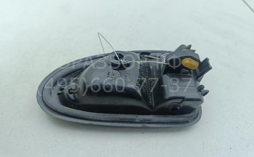 Ручка двери задней внутренняя левая