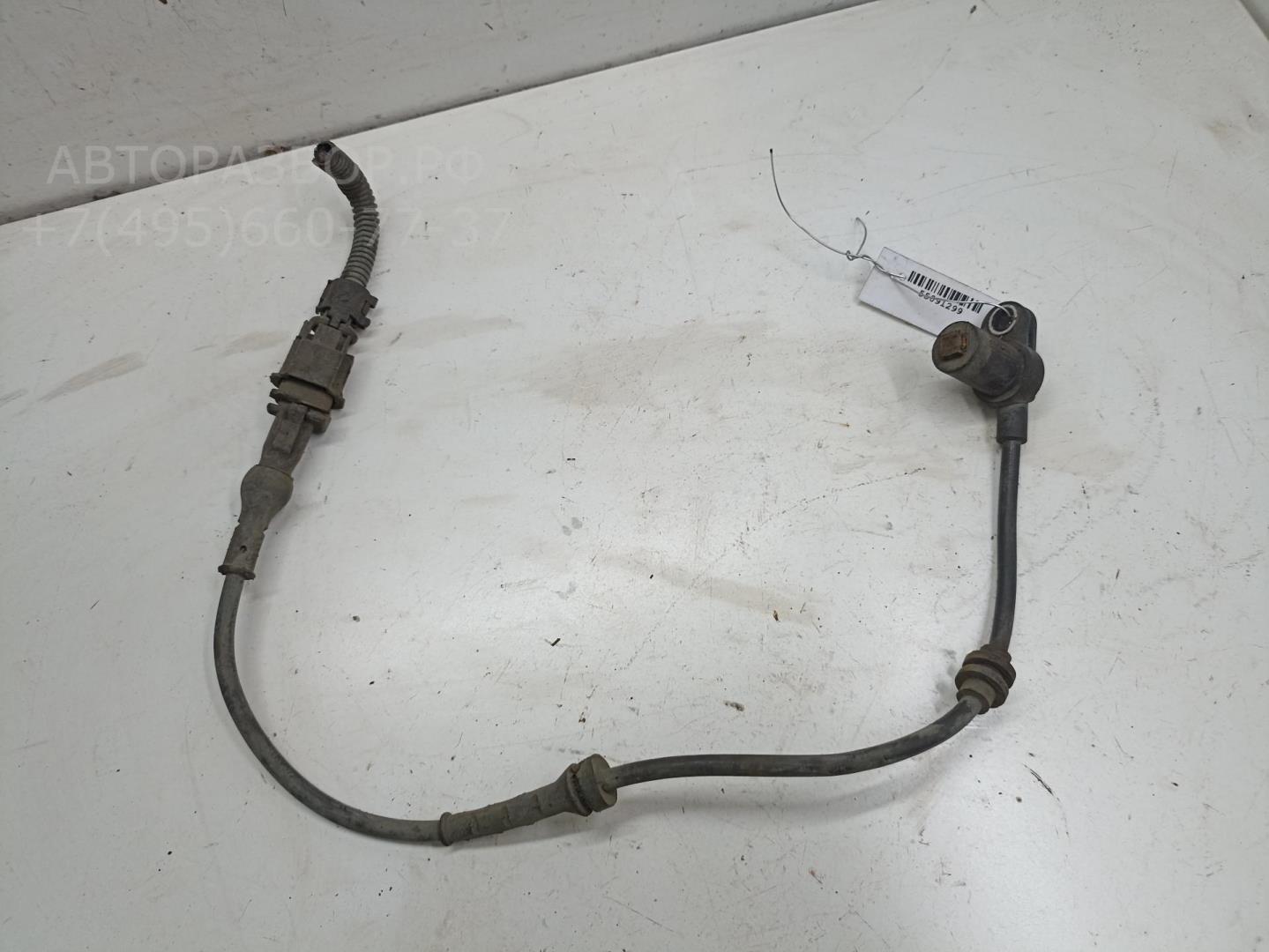 Датчик ABS передний