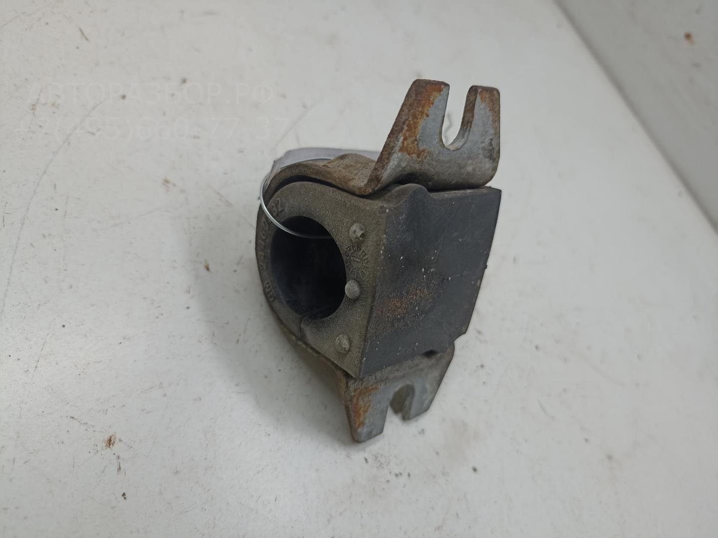 Кронштейн (п.п.к.)