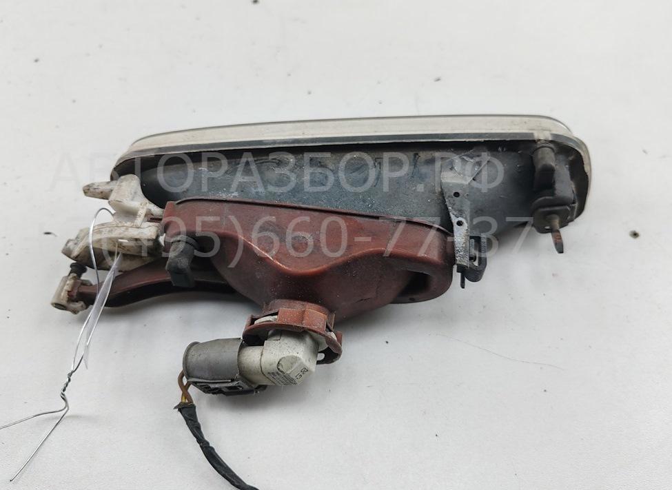 Фара противотуманная левая