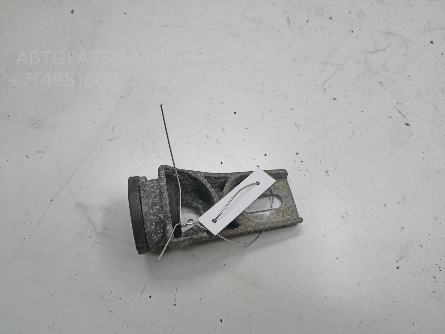 Кронштейн радиатора