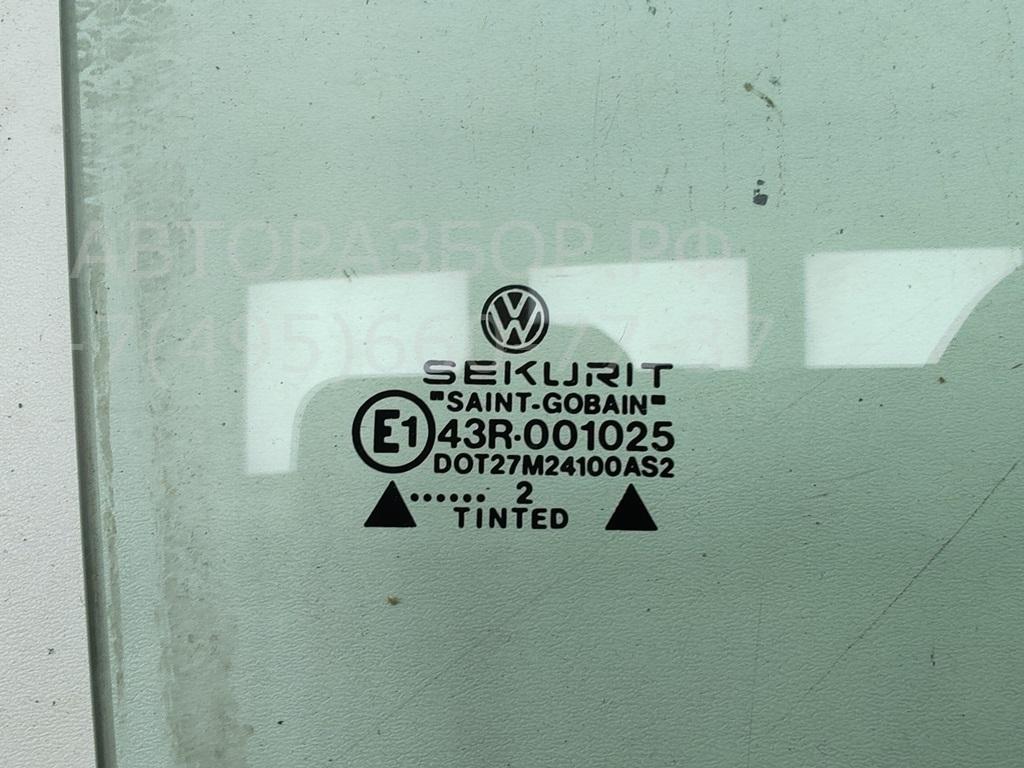 Стекло двери задней правой