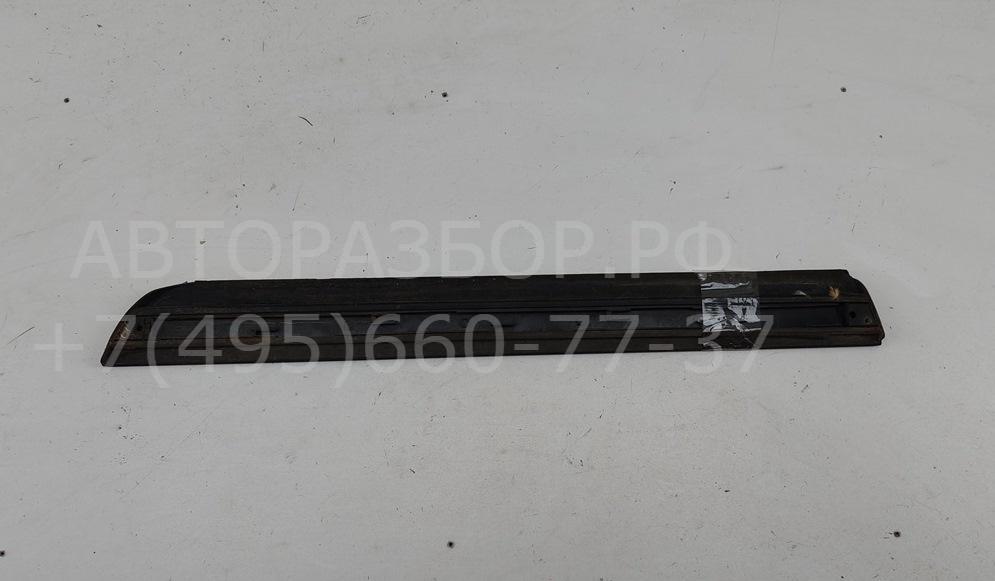 Накладка двери задней правой