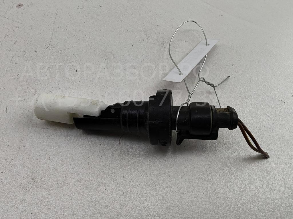 Датчик уровня в бачок омывателя