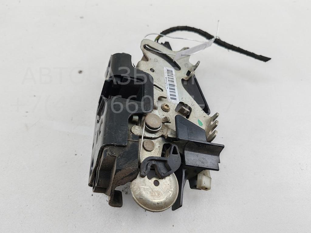 Замок двери передней правой