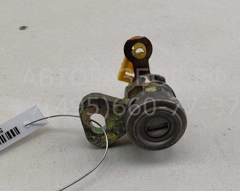 Вставка замка двери