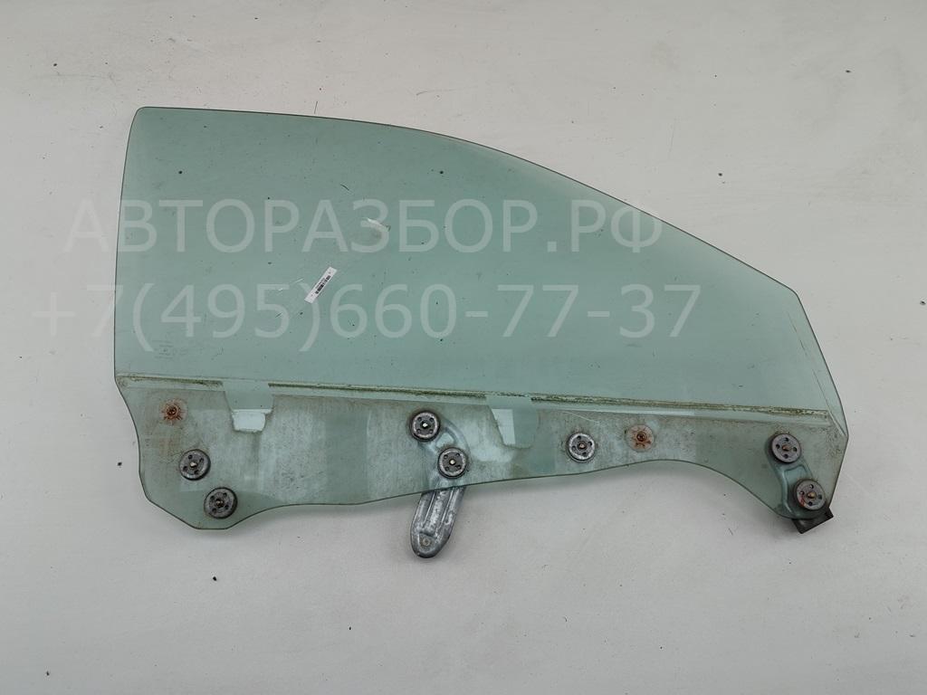 Стекло двери передней правой