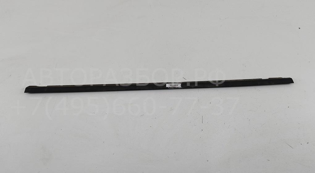 Накладка стекла заднего левого