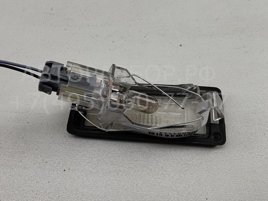 Фонарь подсветки номера