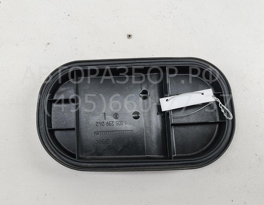 Крышка фары левой