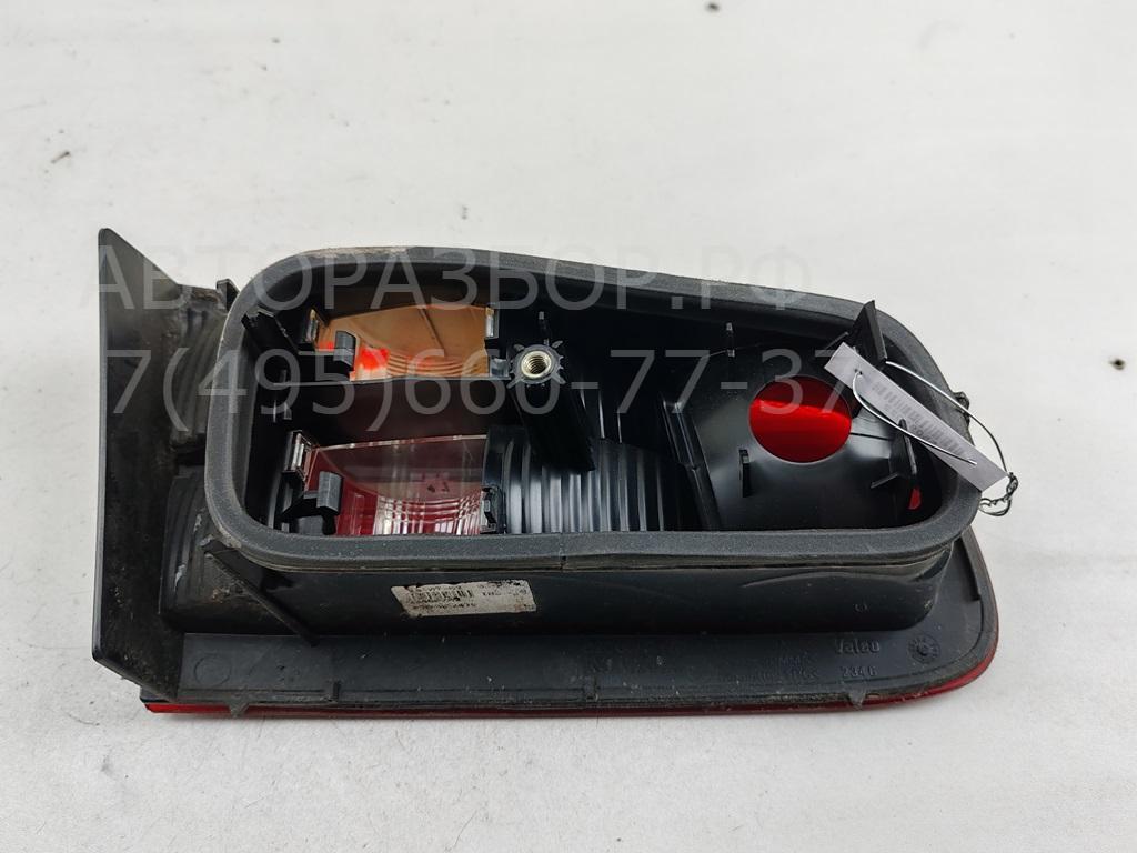 Фонарь задний внутренний правый