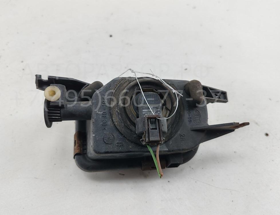 Фара противотуманная правая