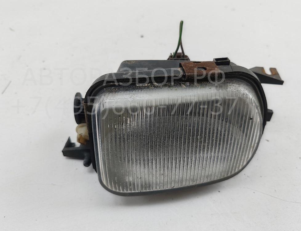 Фара противотуманная правая