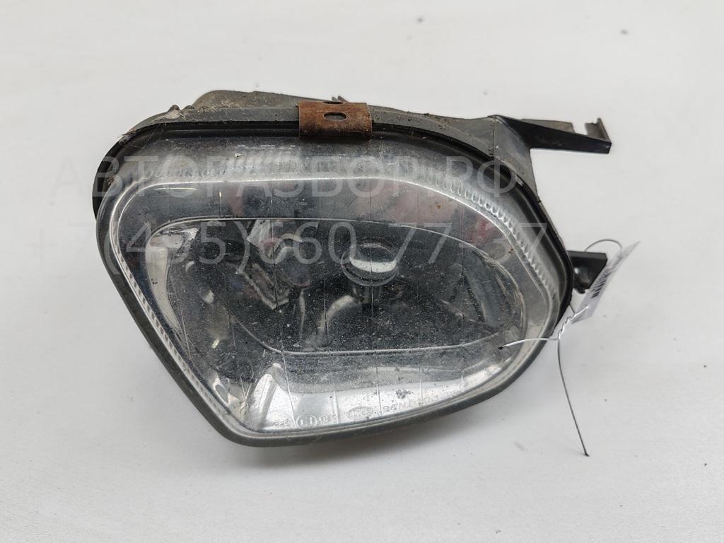 Фара противотуманная правая
