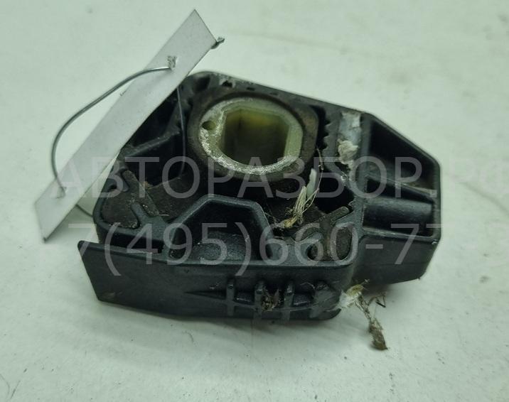 Кронштейн радиатора