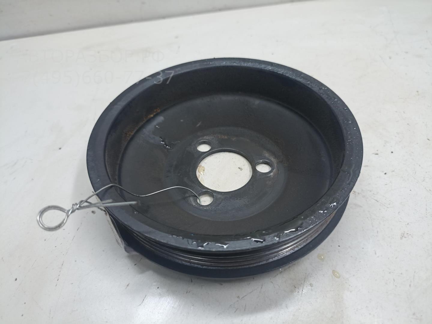 Шкив водяного насоса (помпы)