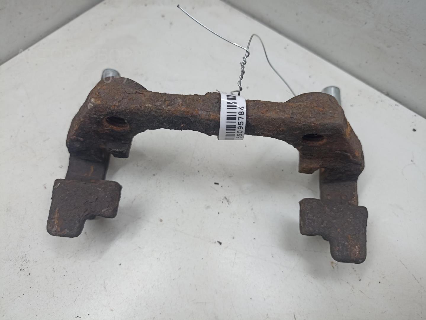 Скоба суппорта заднего