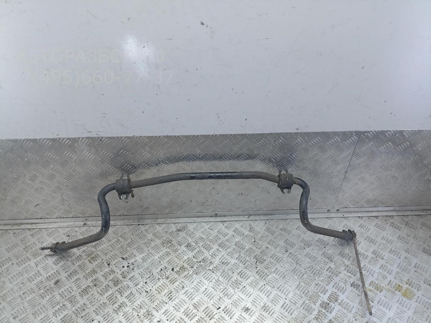 Стабилизатор передний