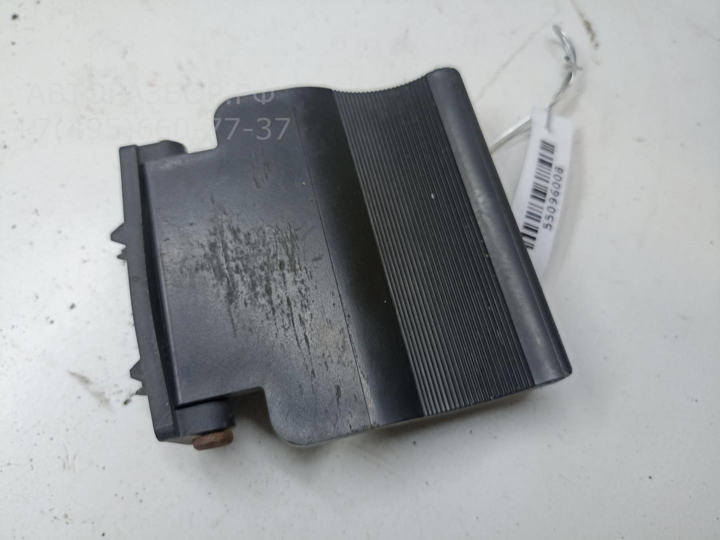 Ручка открывания капота