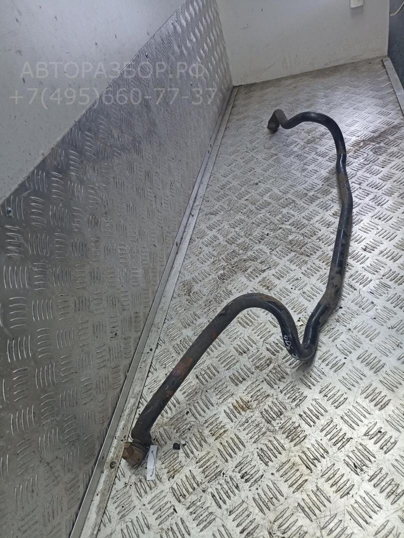 Стабилизатор передний