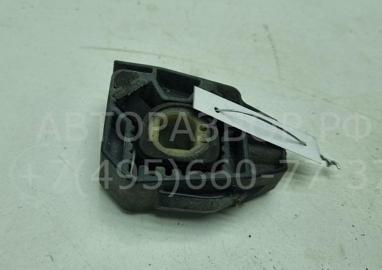 Кронштейн радиатора