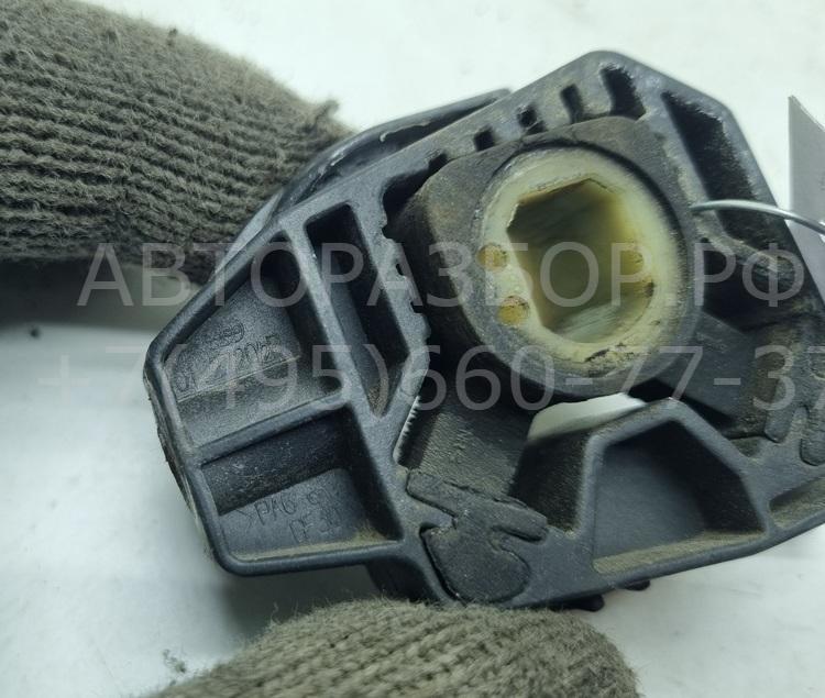 Кронштейн радиатора