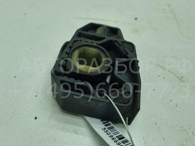 Кронштейн радиатора