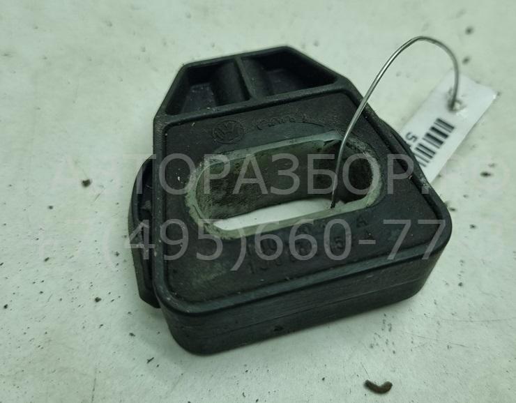 Кронштейн радиатора