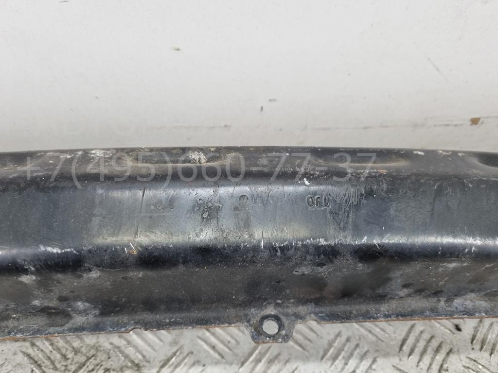 Усилитель переднего бампера