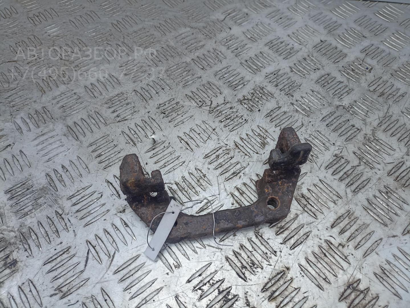 Скоба суппорта заднего