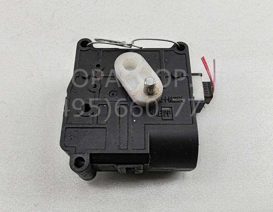 Моторчик заслонки печки