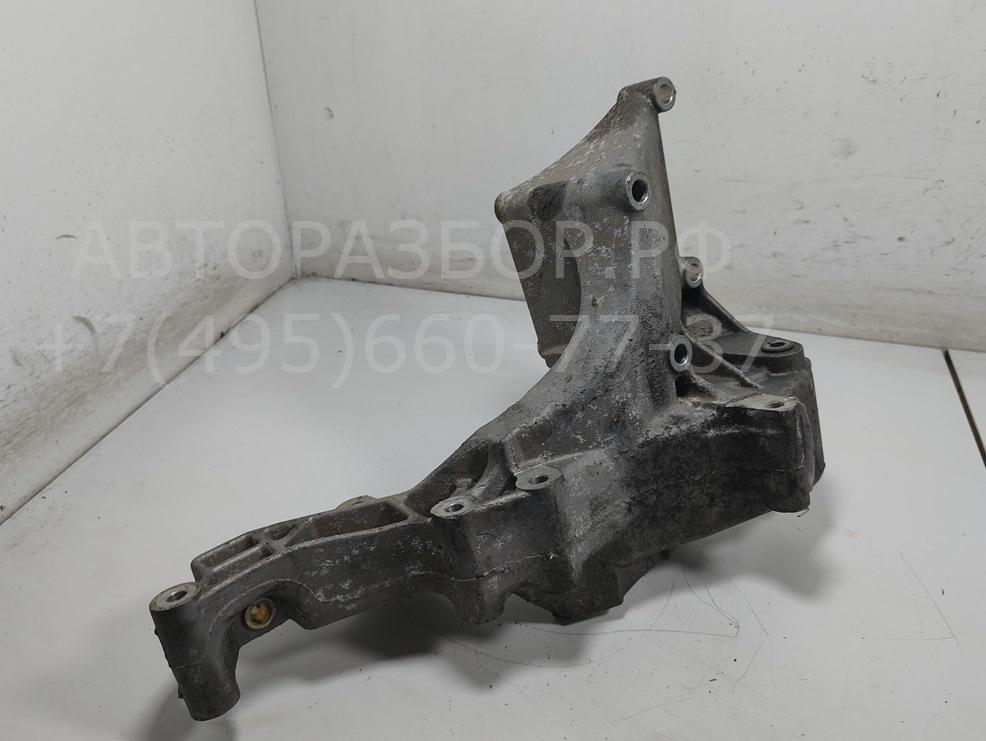 Кронштейн генератора