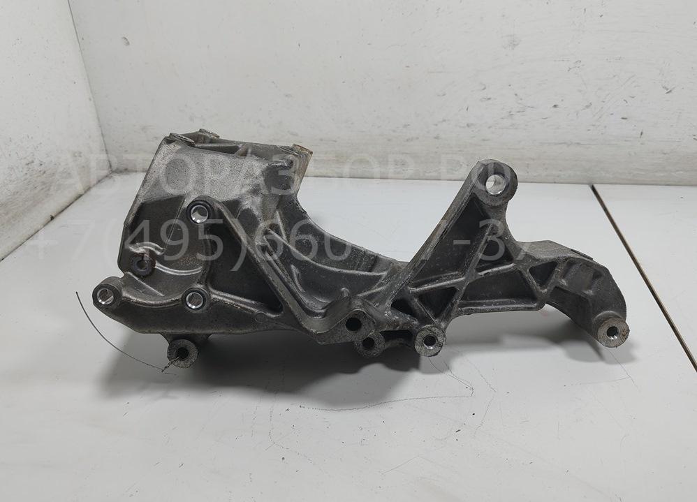 Кронштейн генератора