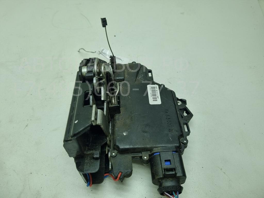 Замок двери передней правой