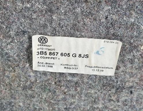 Обшивка крышки багажника