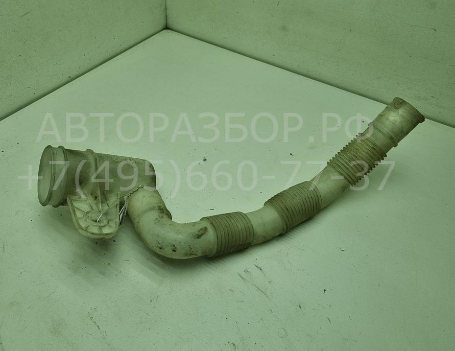 Горловина бачка омывателя