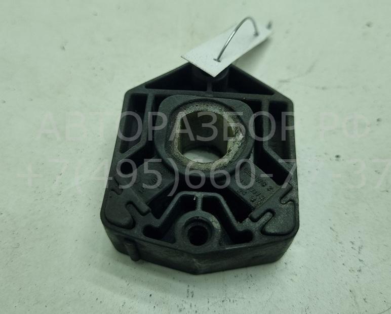 Кронштейн радиатора