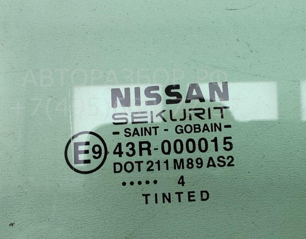 Стекло двери задней правой